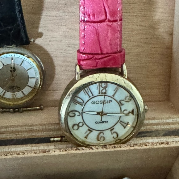 Watch Lot - Picture 6 of 10